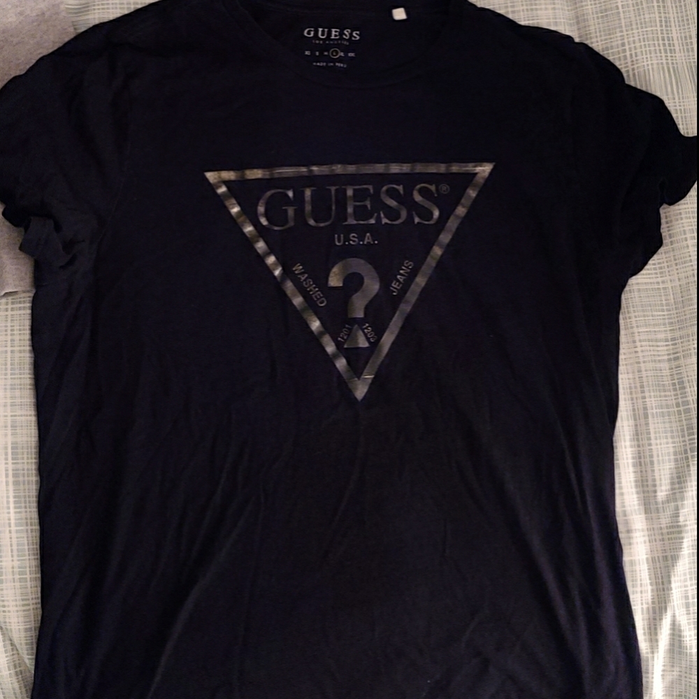 EUC guess T-shirt
